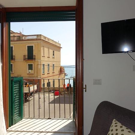 Ninina Boutique Suites Салерно Екстер'єр фото